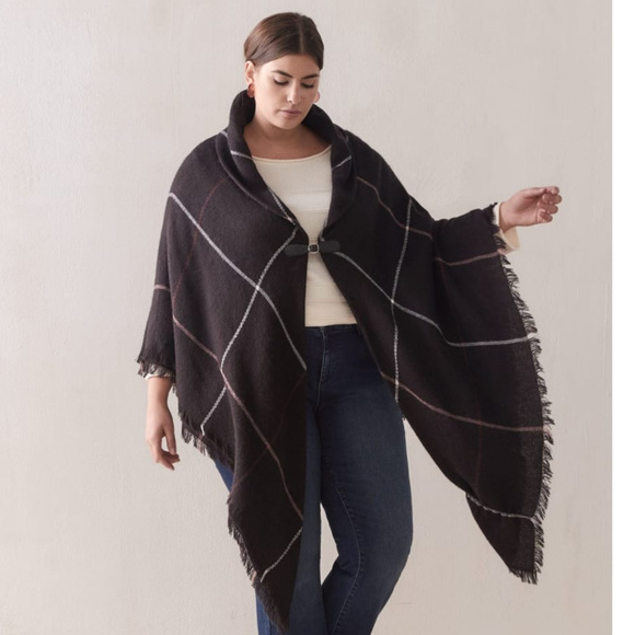 Addition Elle - Plaid Cape with Front Closure - Picture 2 of 2